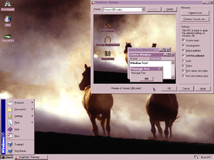 W95 95D Lite 1.5a Horses 256 color theme.png
