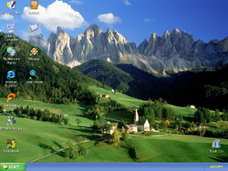 The desktop of Windows XP Unlimited