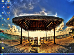 The desktop of Windows XP El-Maestro 2012 V2