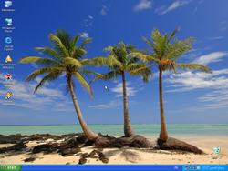 The desktop of Windows XP El-Motamayz