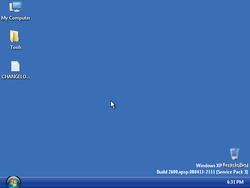 The desktop of Windows XP Super-Small Lite